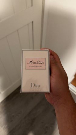 Miss Dior perfume