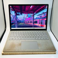 Microsoft Surface Laptop 💻 Core i5 8GB 256GB Touchscreen Read Description