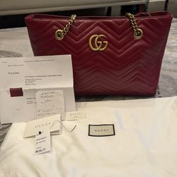 Gucci  Marmont Medium East West Tote perfect for the holidays and valentines