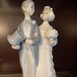 Lladro Wedding Couple Figurine 