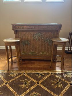 Tiki Bar 2 bar stools