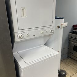 Ge Stackable Heavy Duty Washer & Gas Dryer