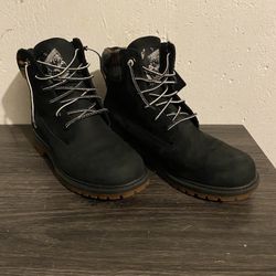 Size 9 Black Camo Timberlands