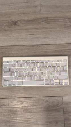 Apple Bluetooth keyboard