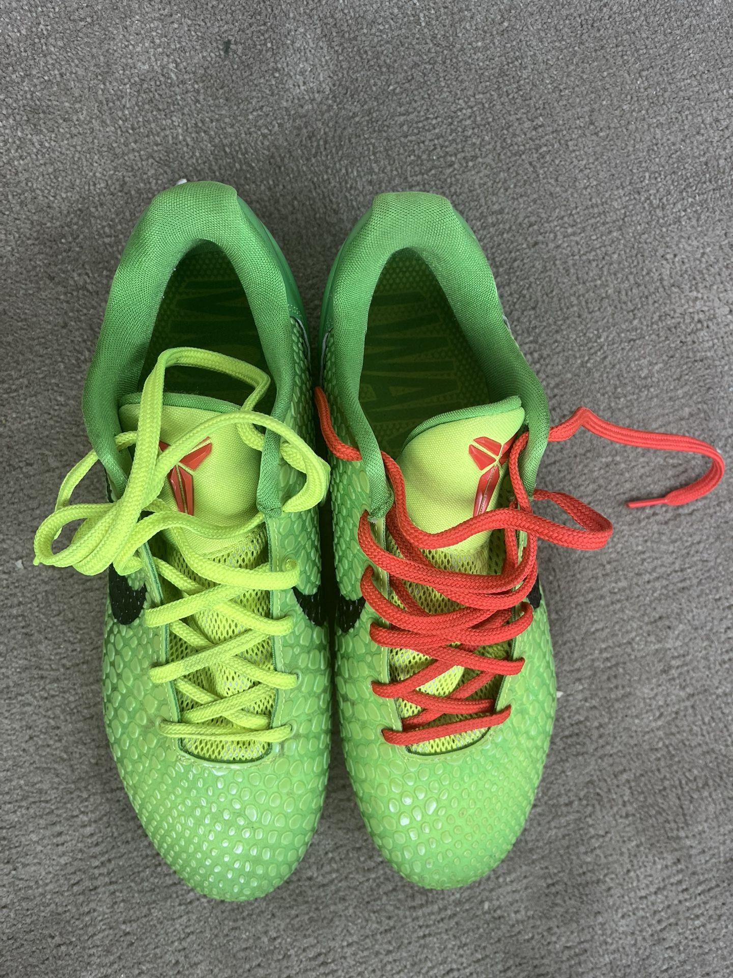 Kobe Cleats Size 9.5 Used Once