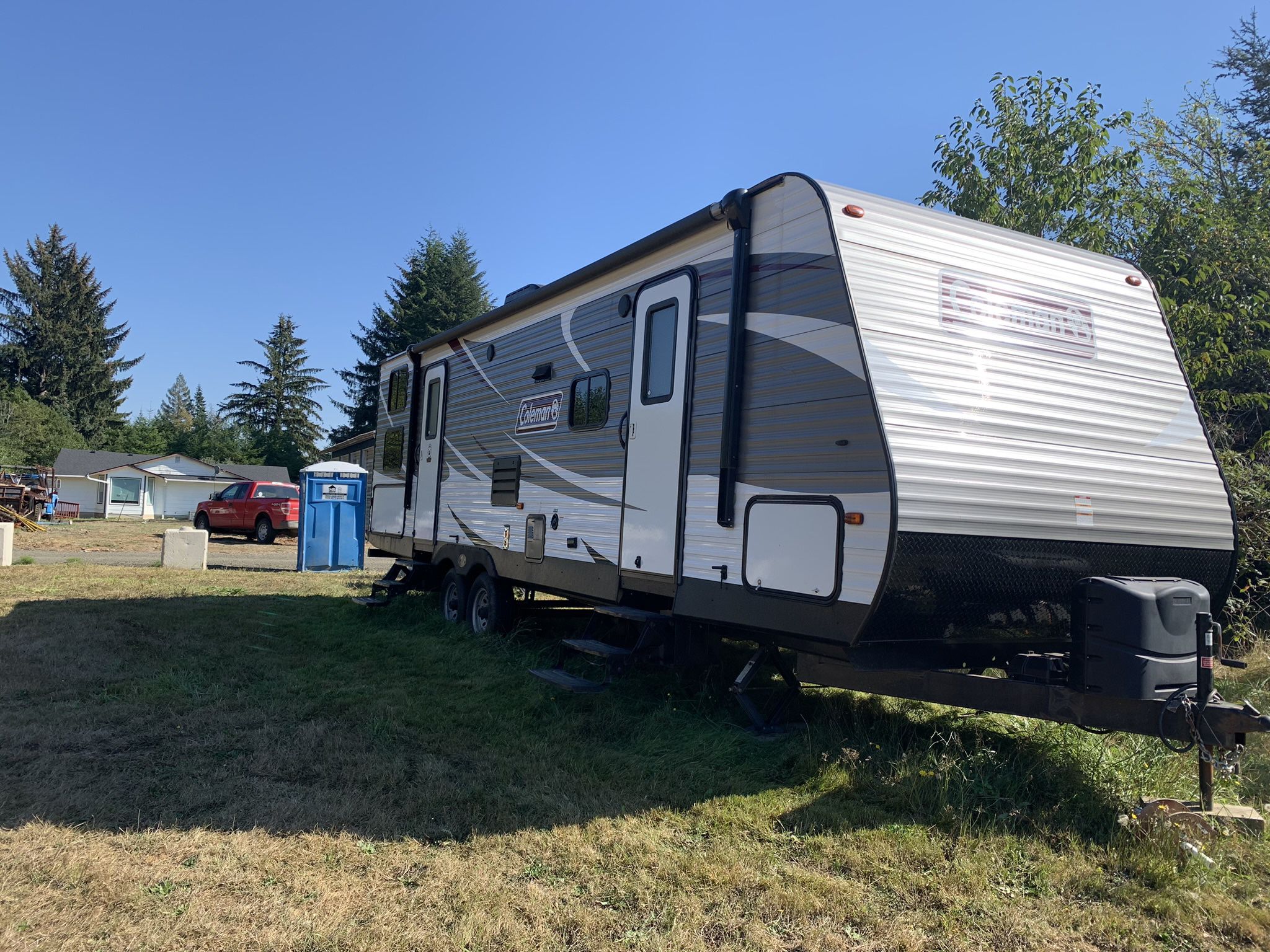 2017 Coleman RV with pushout