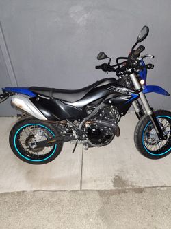 2023 KLX 230 SM