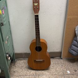 Harmony Baritone Ukelele 1950s