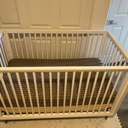 3 in 1 Convertible Crib with Newton Baby Bed