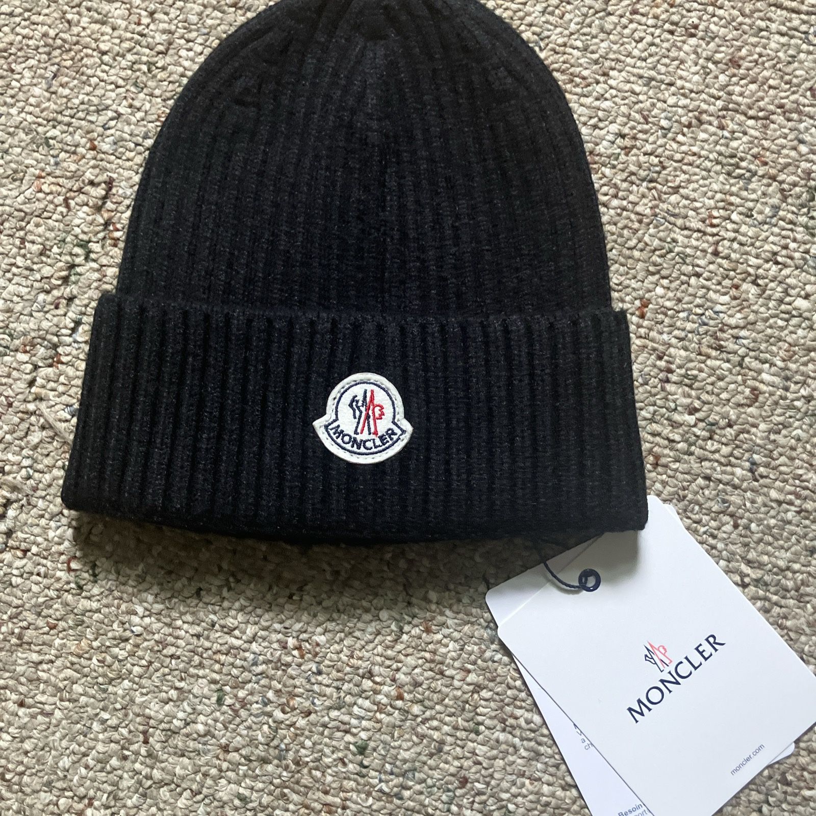 Moncler Beanie black