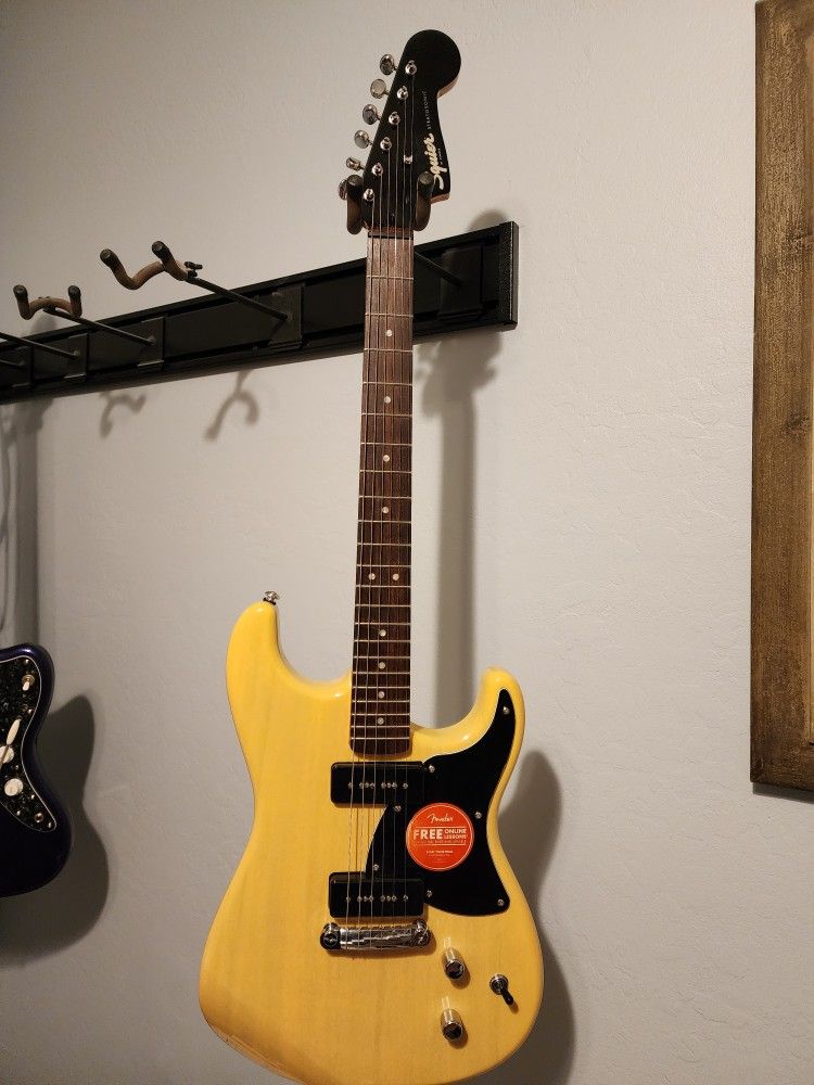 Squier Paranormal Strat-O-Sonic