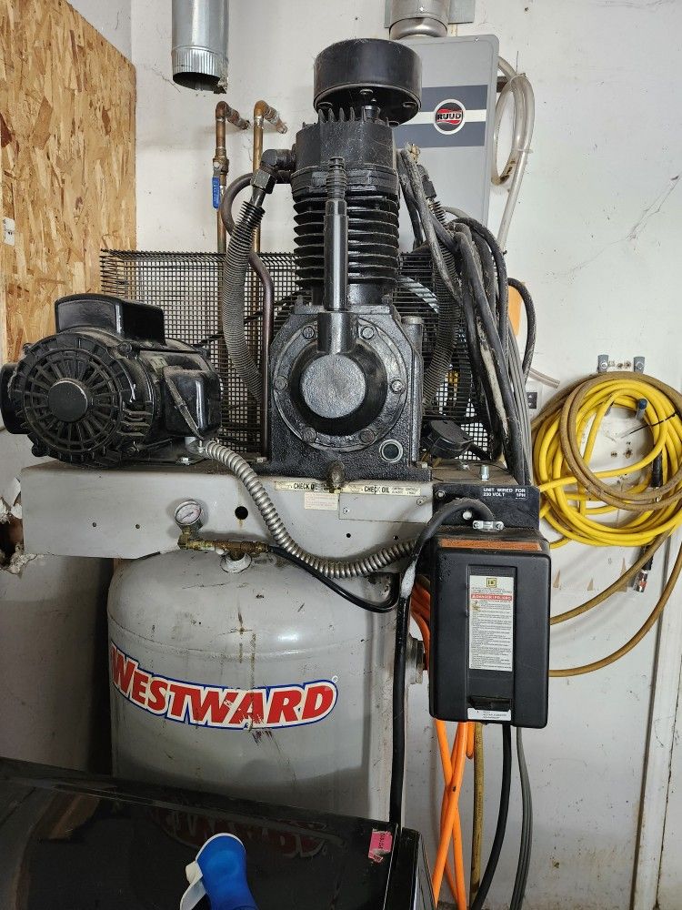 Air Compressor Westward 7.5Hp, 230v 1ph. 2 Stage, 80 Gal.