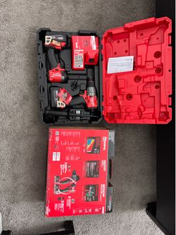 Milwaukee M18 FUEL hammer drill and impact driver combo kit bundle