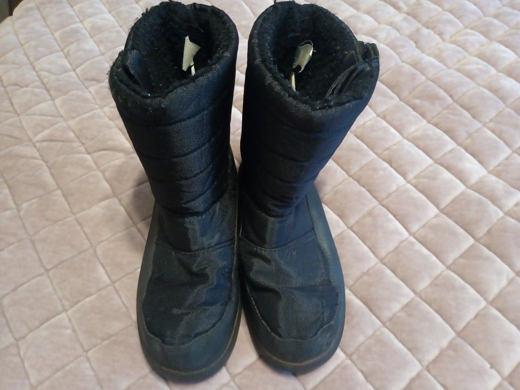 Kids Snow Boots Size 5