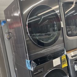 New Scratch And Dent LG Wash tower Front Load Washer And Dryer Stackable. 1 Year Warranty 