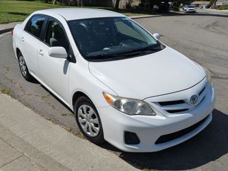 2011 Toyota Corolla LE