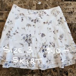 Young Ladies Summer Clothes (SERIOUS BUYER PLEASE)