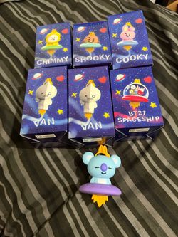 mcdonald's 2026 BT21 lot of 7. Shooky, Chimmy, 2 Van, Cooky, Koya And Spaceship