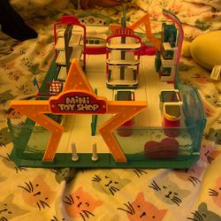 Mini Brands Toy Shop