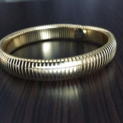 DeMarcus Alexan Golden Stretch Bracelet 