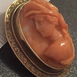 Antique Victorian Salmon Coral Cameo Brooch Yellow Gold 14k Heavy High Relief, 13.2 grams