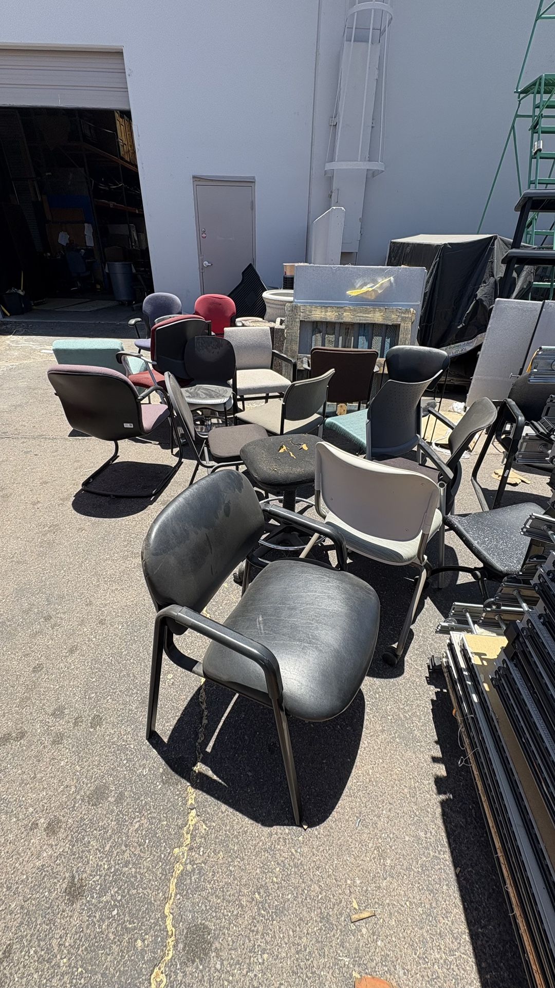 5$ Chairs Used For Sale
