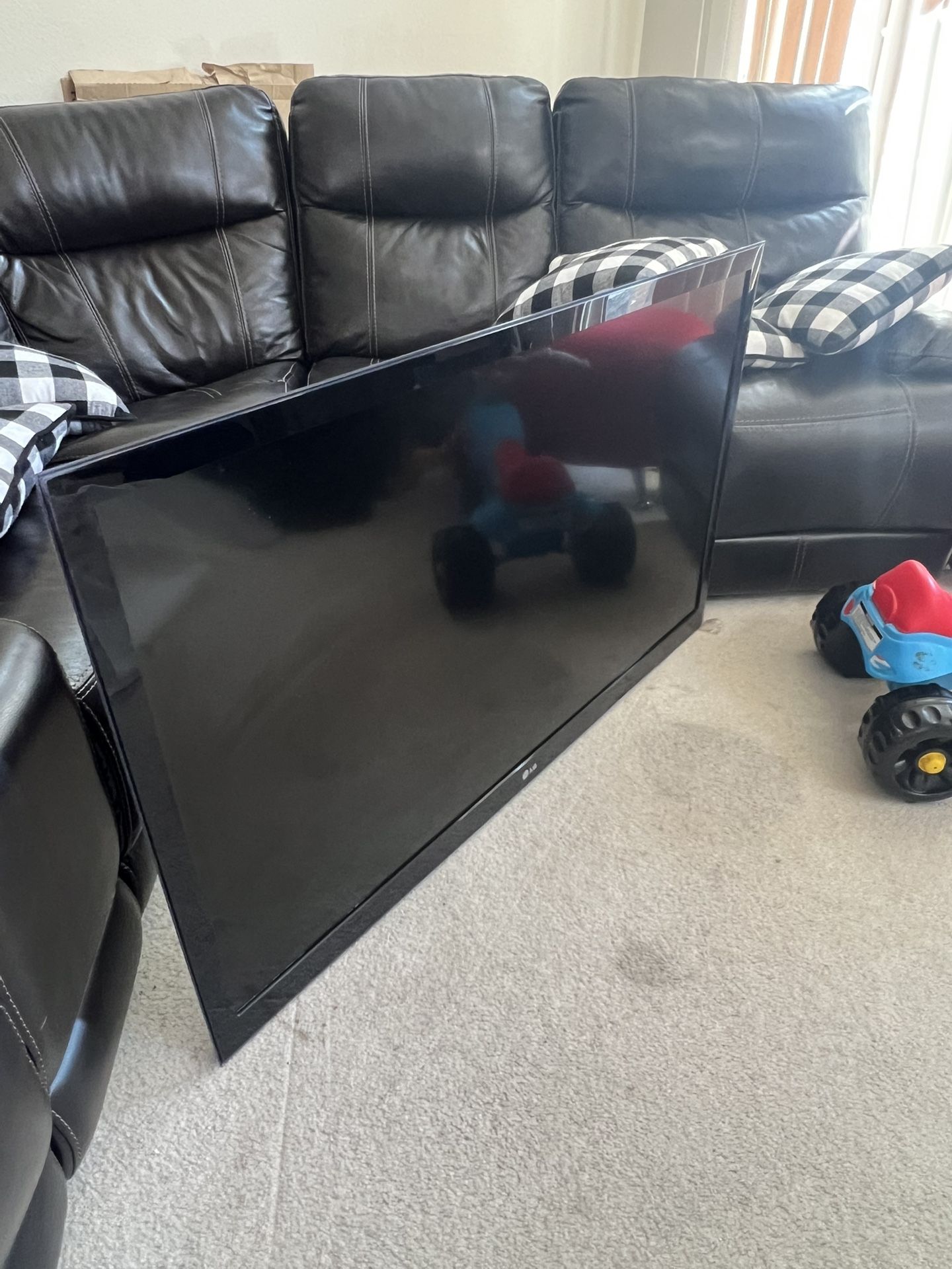 LG 55” LED TV