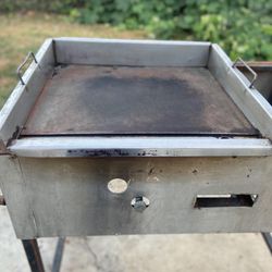 Grill 3 Pans 1 Steam pot 
