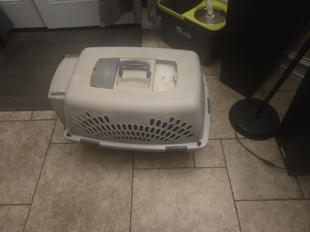 Pet carrier $25