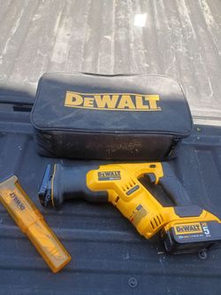 DEWALT CORDLESS RECIPROCATING SAW