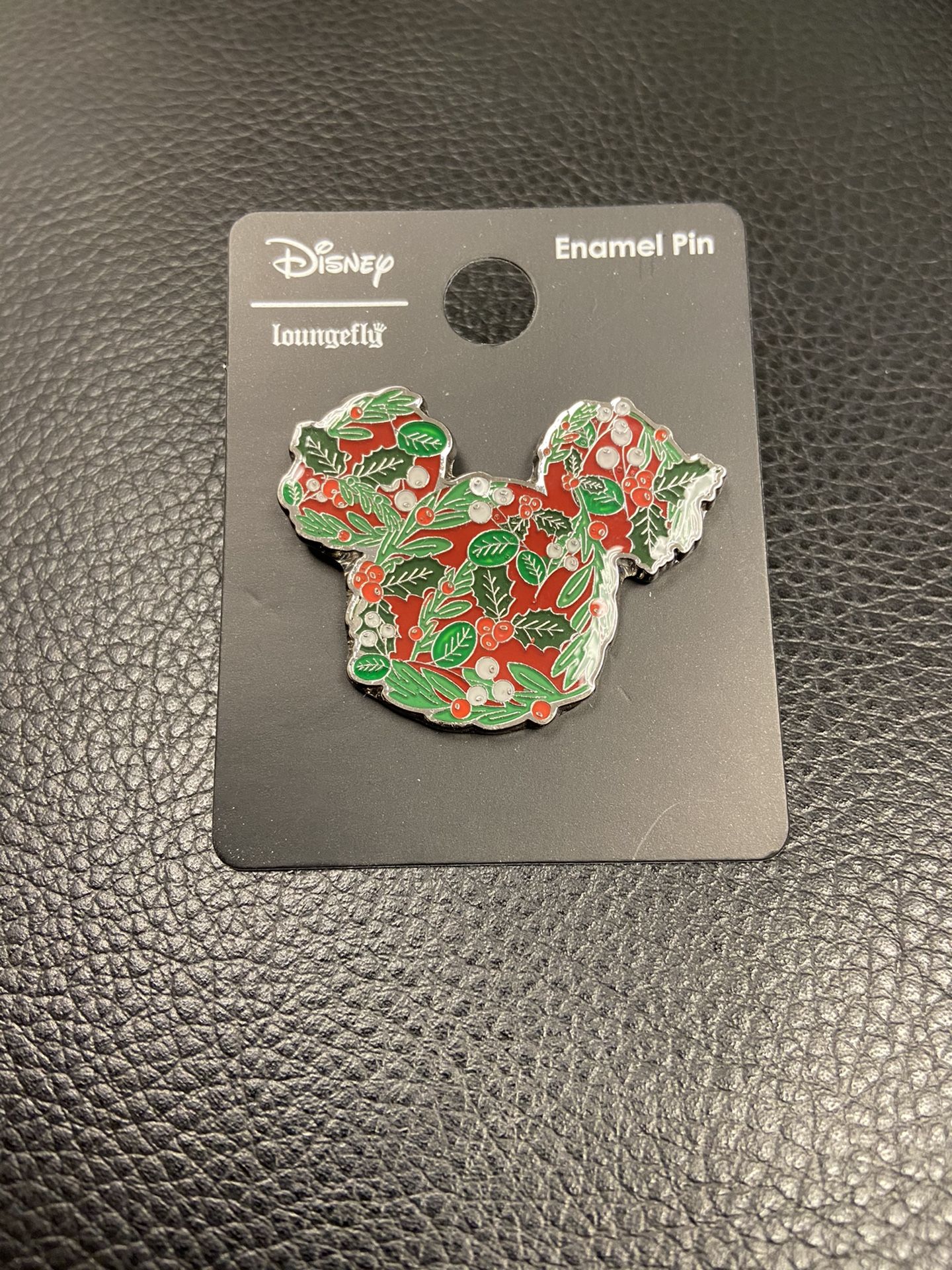 Mistletoe Mickey Mouse Enamel Pin - Christmas Disney Pin - Loungefly