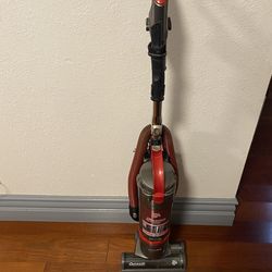 Dirt Devil  Swerve Swivel-Glide