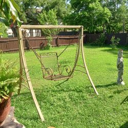 Hanging Swing W A-Frame