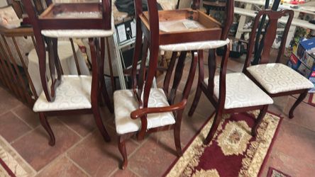 Dining table with 6 chairs