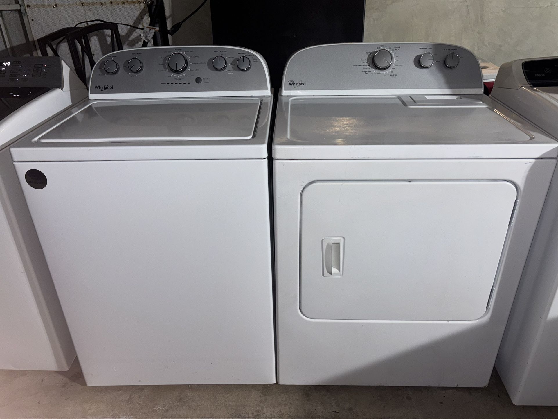 Whirlpool Washer & Dryer (Electric)Matching Set