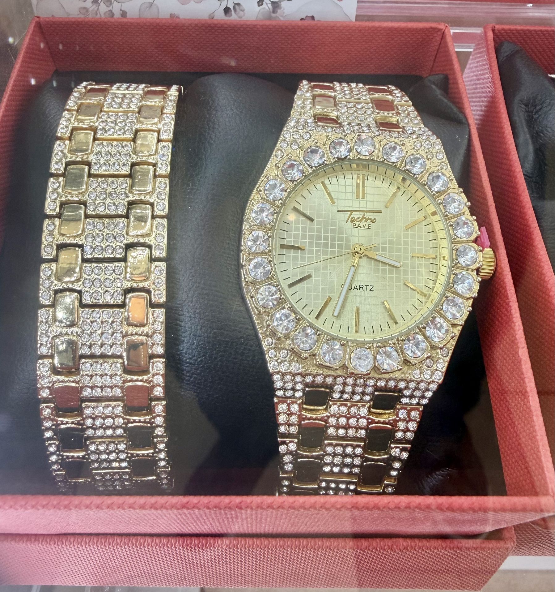 π₯ Menβs Luxury Iced Out Watch & Matching Bracelet Set π₯