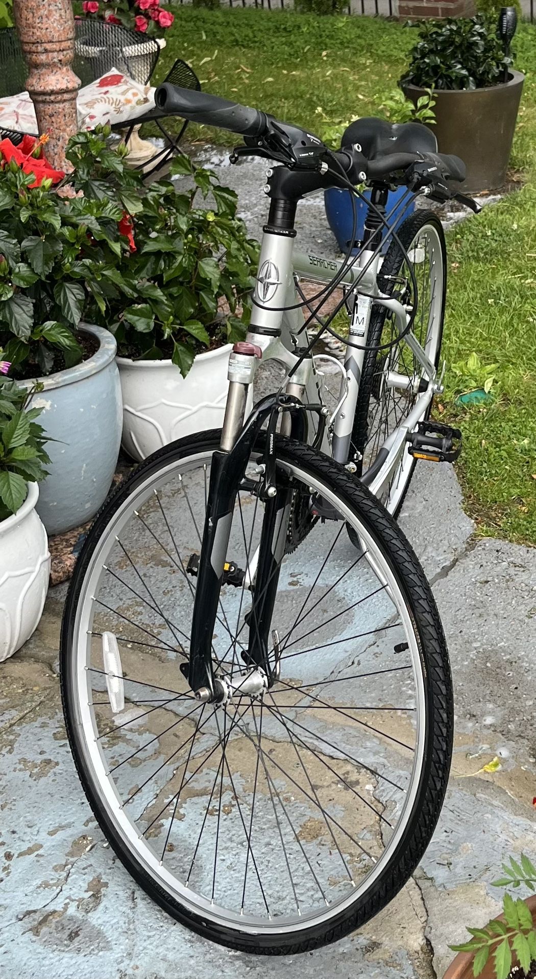 Schwinn searcher 7 speed bike