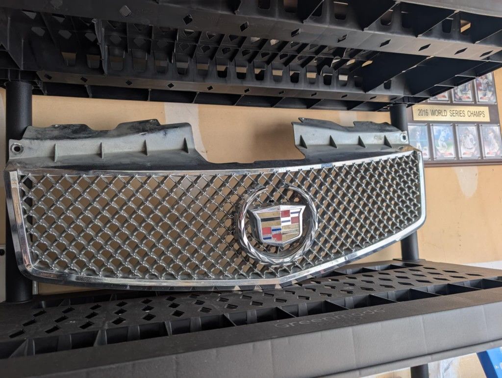 Cadillac Grill for 2006 CTS