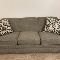 Versatile Queen Sleeper Sofa