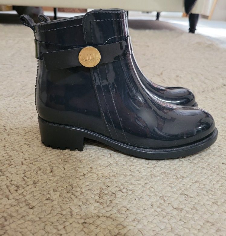Nicole Miller Rain Booties