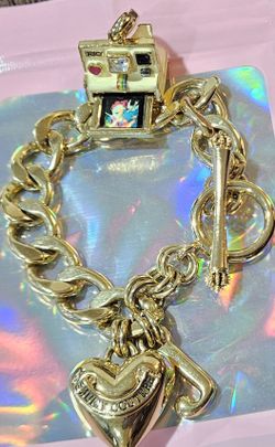 Juicy Couture Silver Starter Charm Bracelet  Charm bracelet, Jewelry, Juicy  couture jewelry