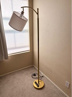 Floor Lamp with Remote Control - Dimmable & Color Changing