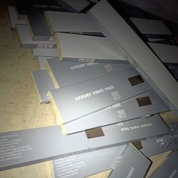 Luxury Vynal Flooring Tiles (50x bundles)