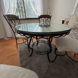 Dinette Set Table and Chairs