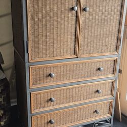 Beautiful TV Cabinet 