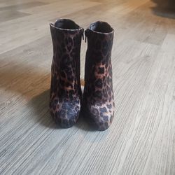 Brown Boots Size 6/2