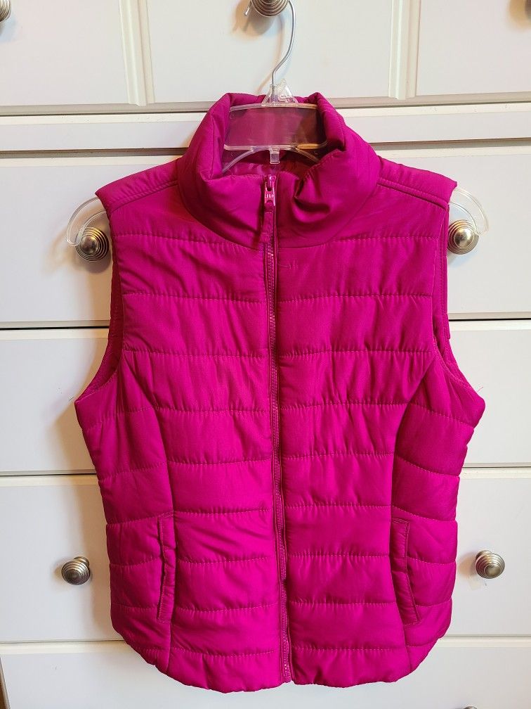 New Pink Puffy Vest Size Medium