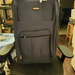 Concourse Roll Around Travel Bag  FREE!