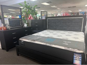Great Deal‼️Gorgeous Black 5pc Bedroom Set With LED Lighting On Sale $599