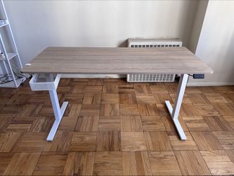 Electric Standing Desk - Adjustable Height, Memory Presets